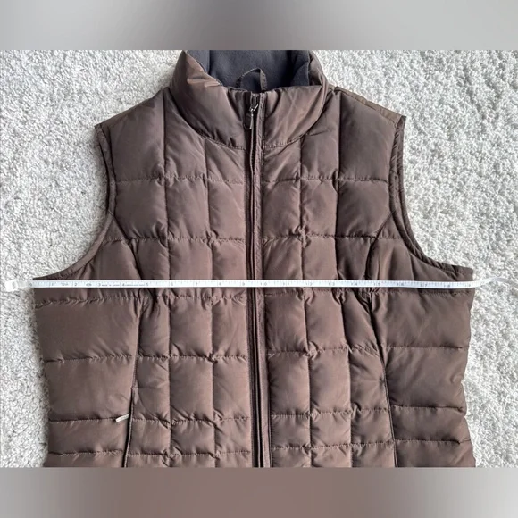Brown Eddie Bauer Premium Goose Down Vest Women’s Size Small - Picture 10 of 10